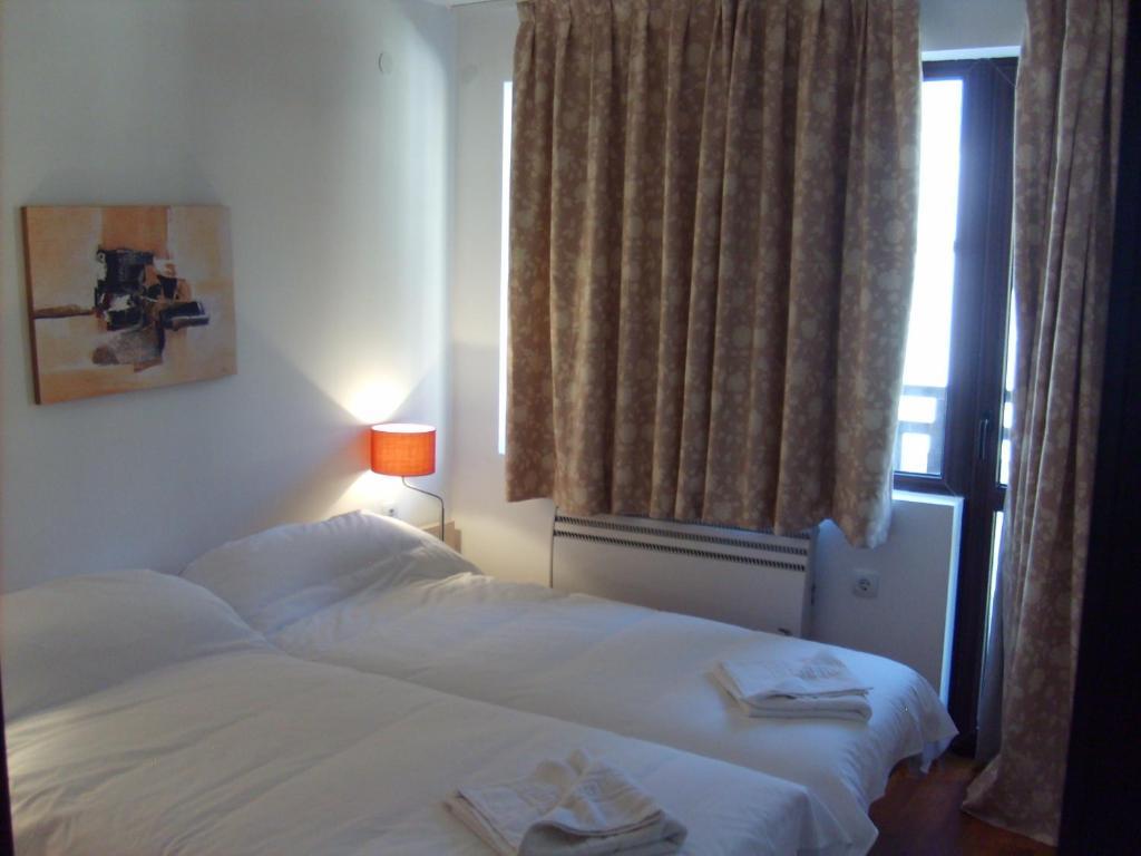 Gondola Apartments & Suites Bansko Room photo